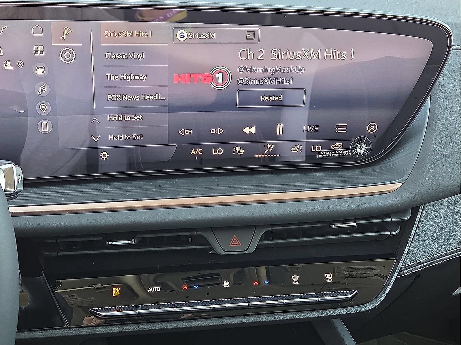 New 2026 Buick Envista Avenir FWD image 17