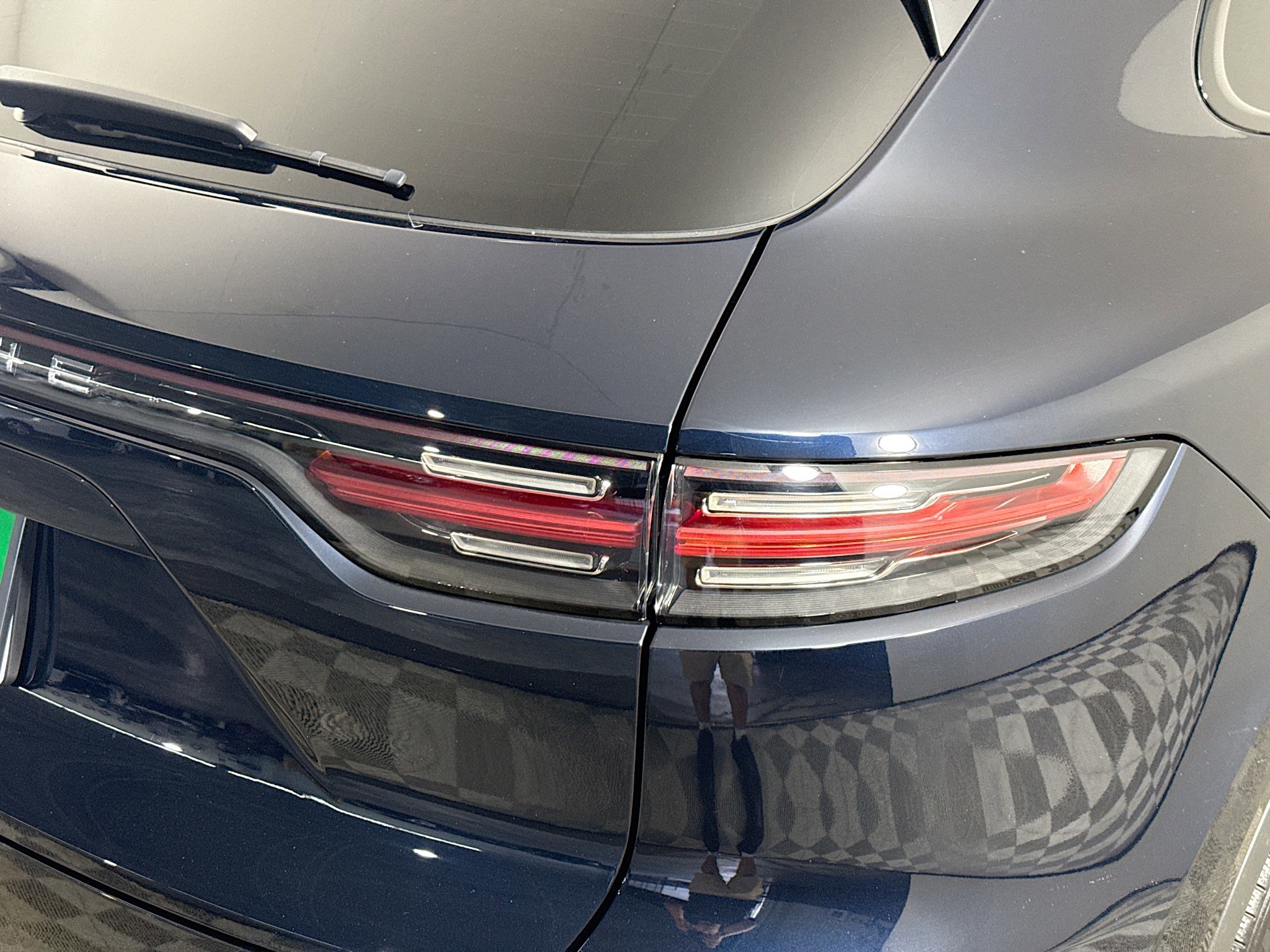 Used 2021 Porsche Cayenne image 33