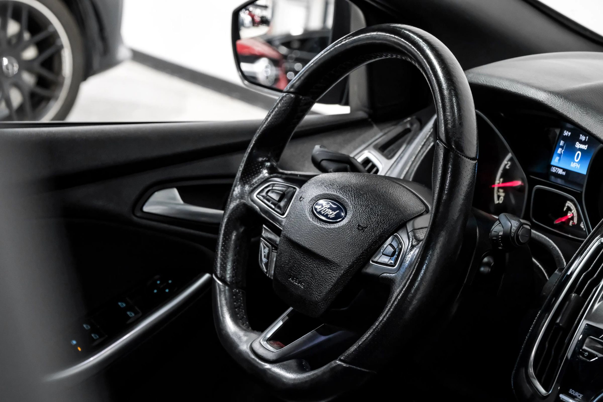 Used 2015 Ford Focus ST w/ Equipment Group 401A image 14