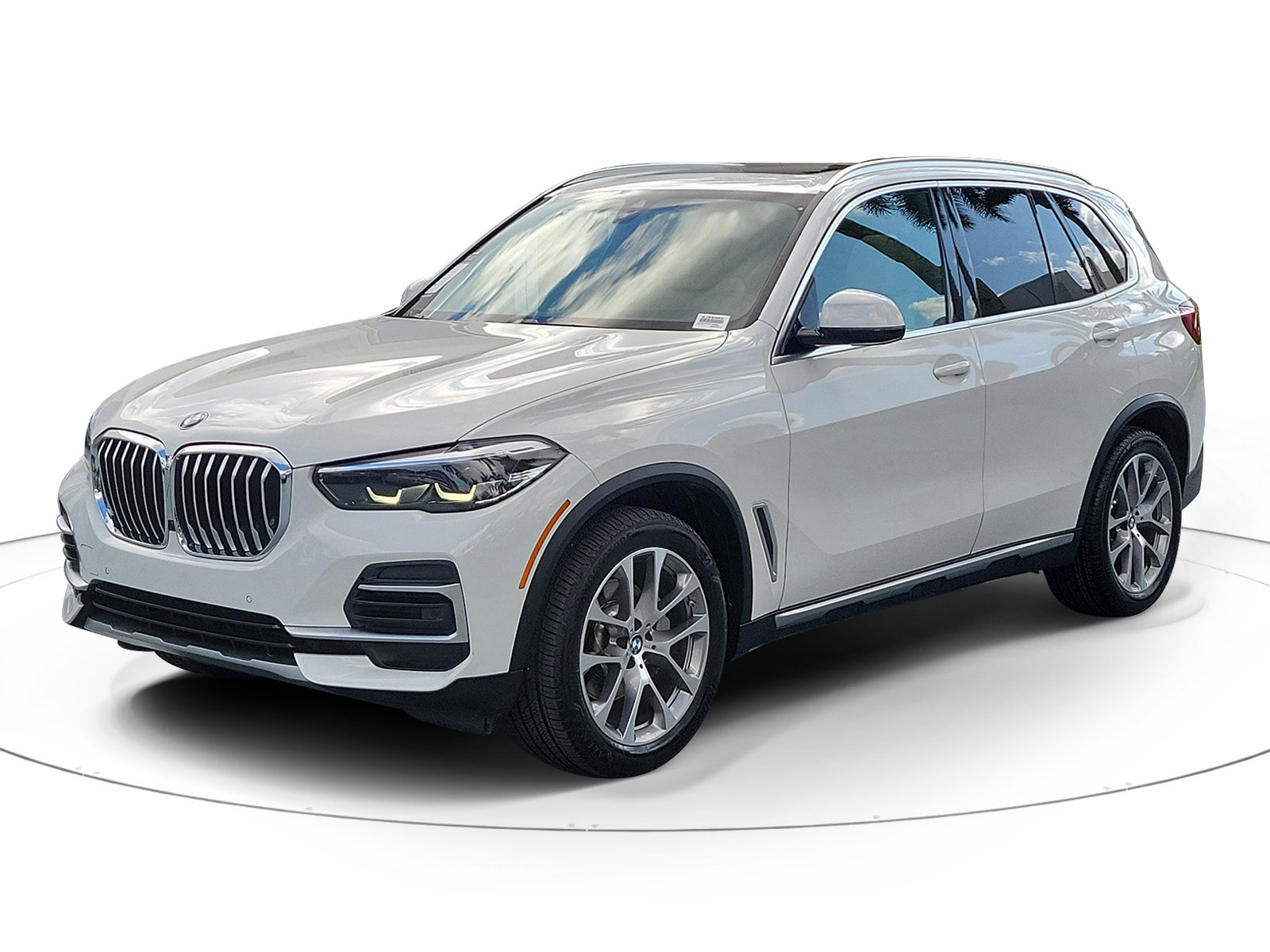 Used 2022 BMW X5 sDrive40i w/ Premium Package image 2