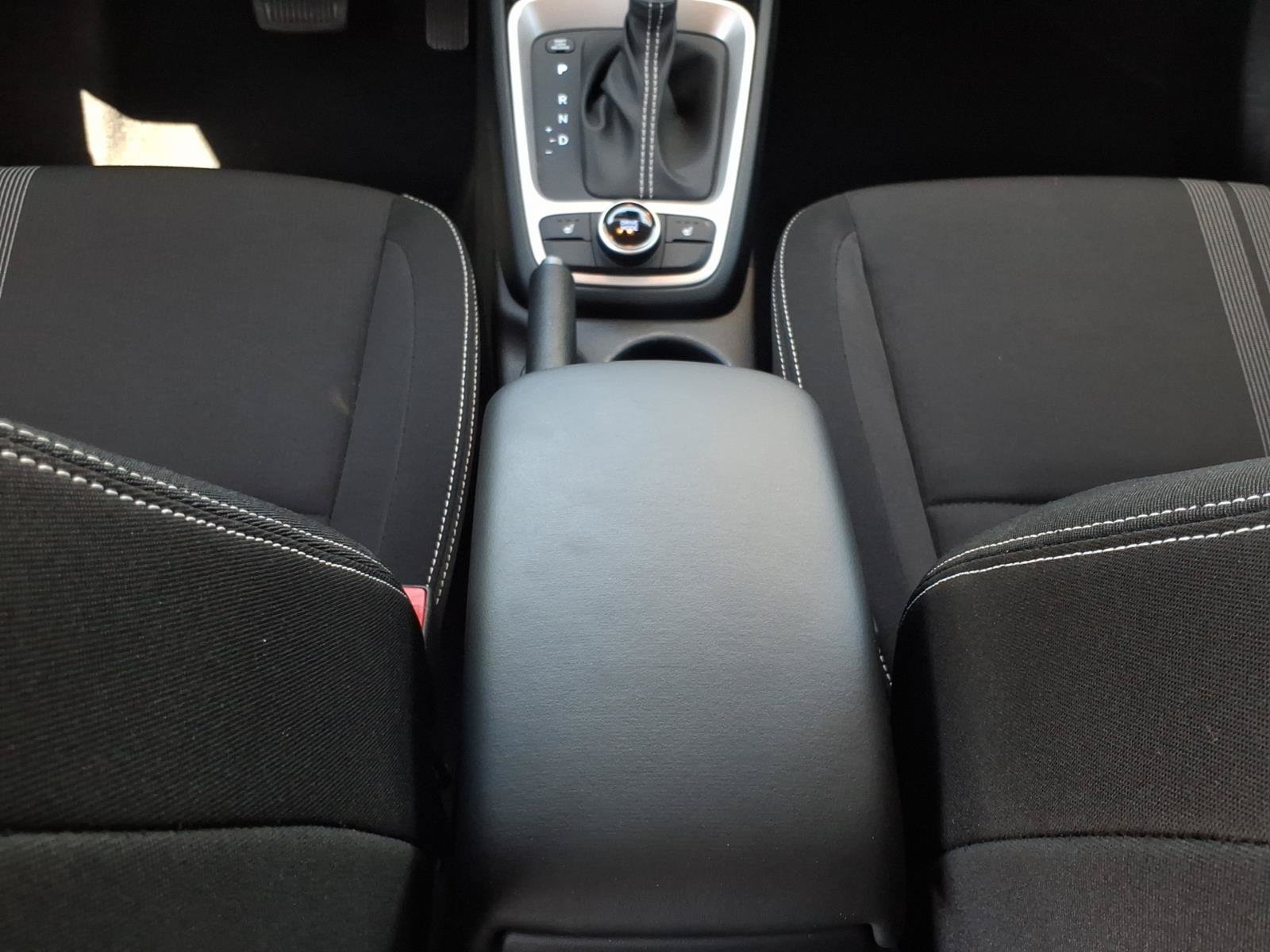 Certified 2026 Hyundai Venue SEL FWD image 17