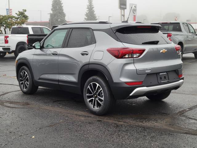 New 2026 Chevrolet TrailBlazer LT w/ Convenience Package FWD image 3