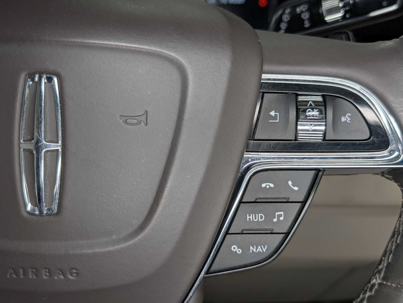 Used 2020 Lincoln Navigator Reserve w/ Luxury Package AWD/4WD image 39