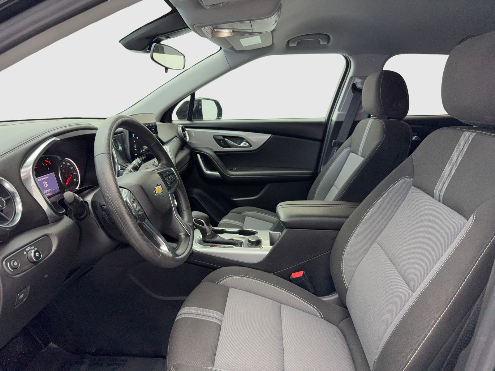 Used 2025 Chevrolet Blazer LT image 17