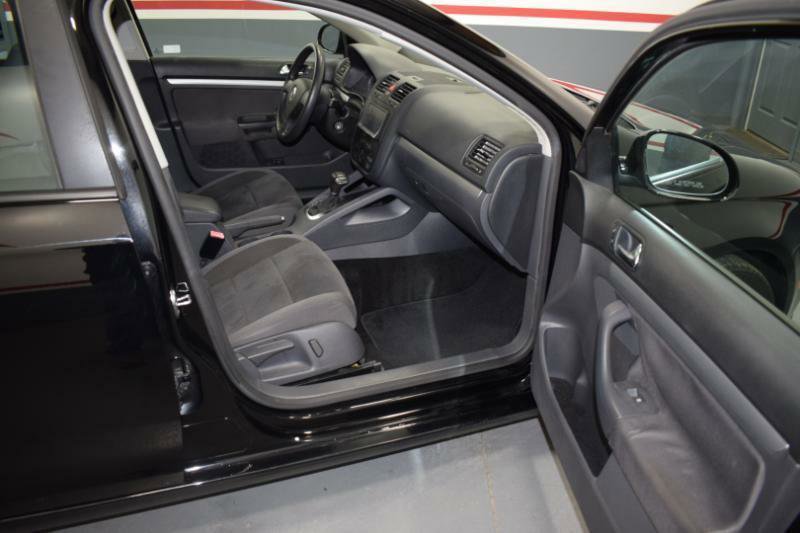 Used 2009 Volkswagen Jetta S FWD image 15