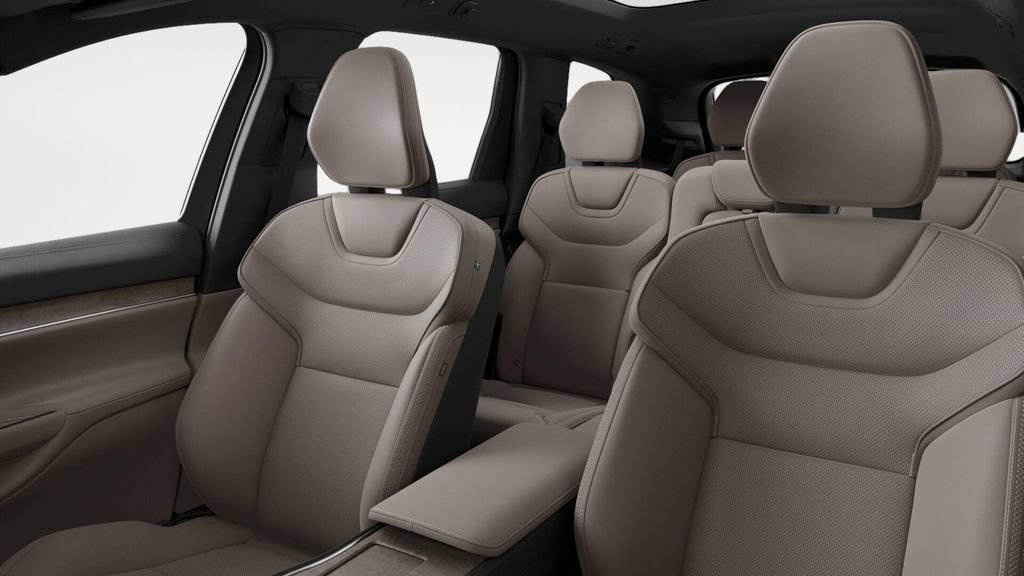 New 2026 Volvo EX90 Plus AWD/4WD image 7