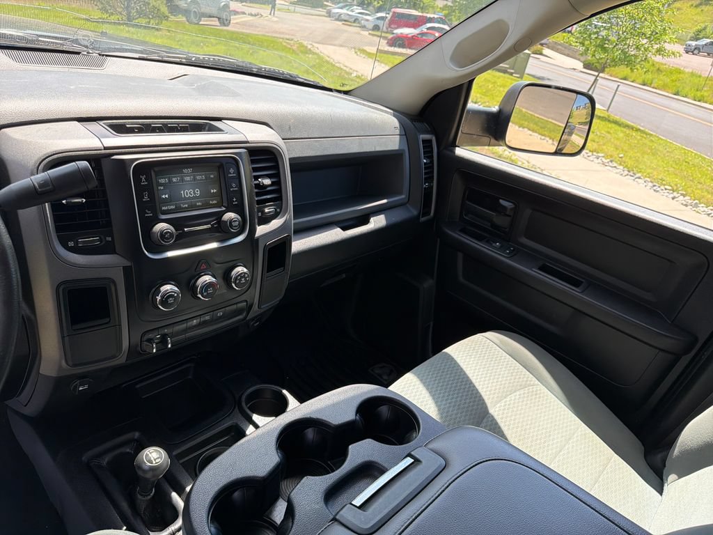 Used 2018 RAM 3500 Tradesman w/ Chrome Appearance Group AWD/4WD image 18