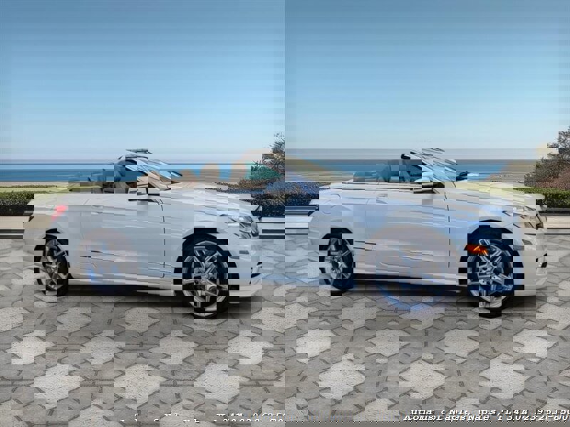 Used 2011 Mercedes-Benz E 550 Cabriolet image 2