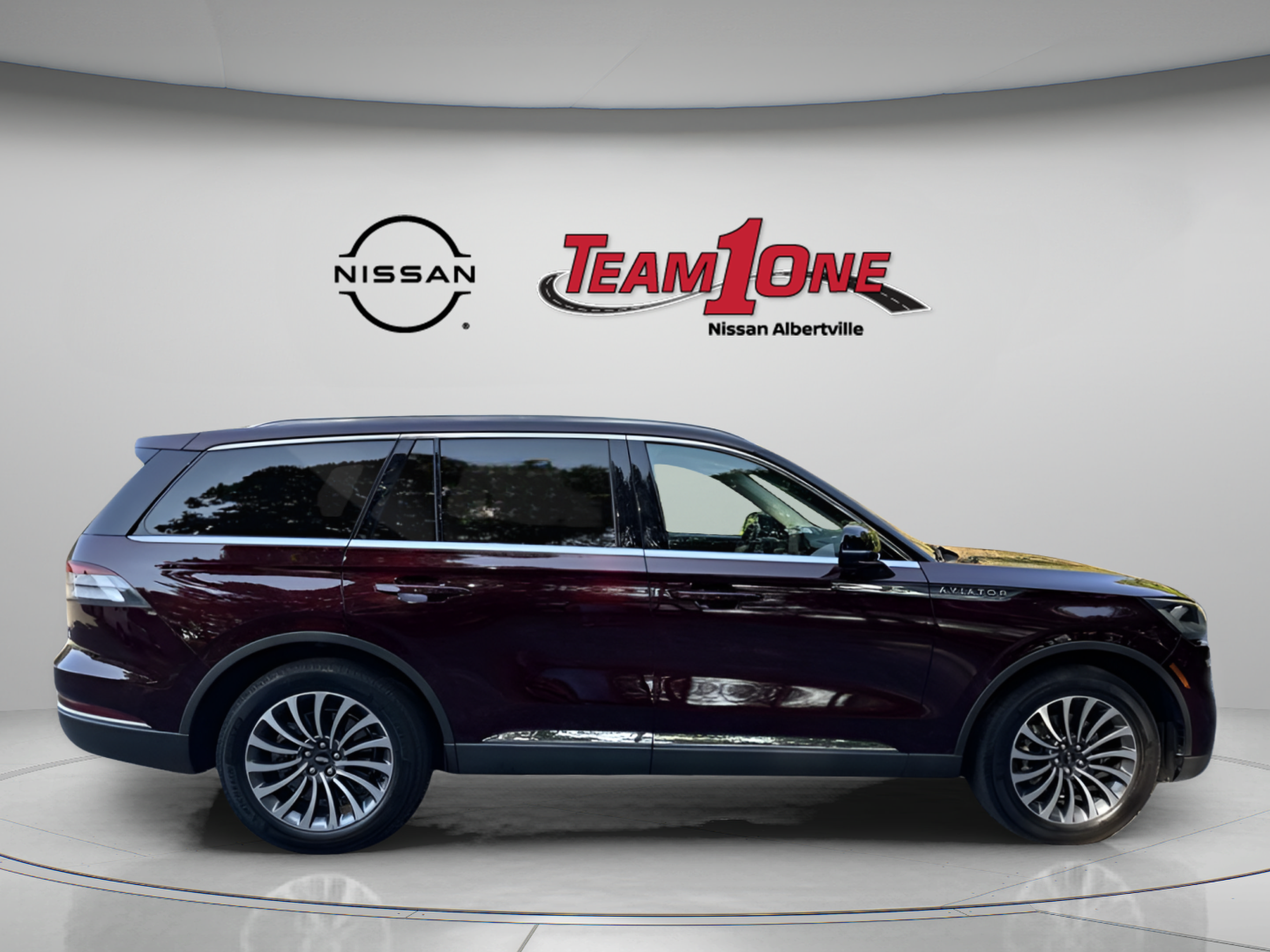Used 2021 Lincoln Aviator Reserve w/ Elements Package Plus AWD/4WD image 8