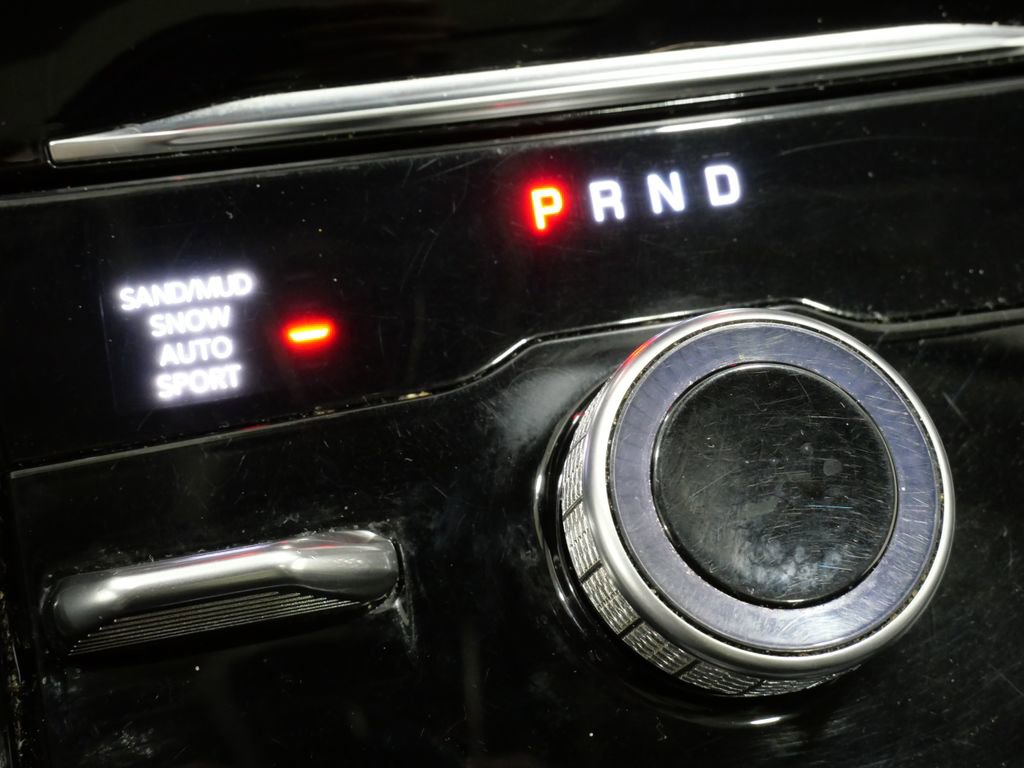 Used 2023 Jeep Grand Cherokee Limited w/ Trailer Tow Prep Group (B) image 24