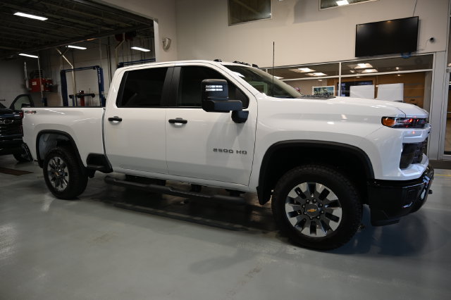 New 2026 Chevrolet Silverado 2500 Custom AWD/4WD image 4