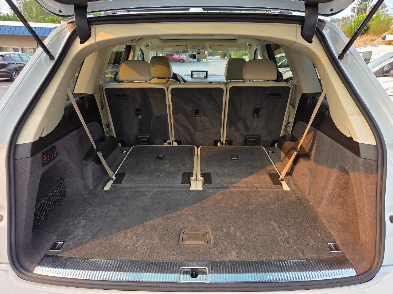 Used 2017 Audi Q7 3.0T Premium Plus image 23