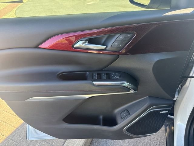 Used 2024 Chevrolet Traverse RS w/ LPO, Floor Liner Package AWD/4WD image 12