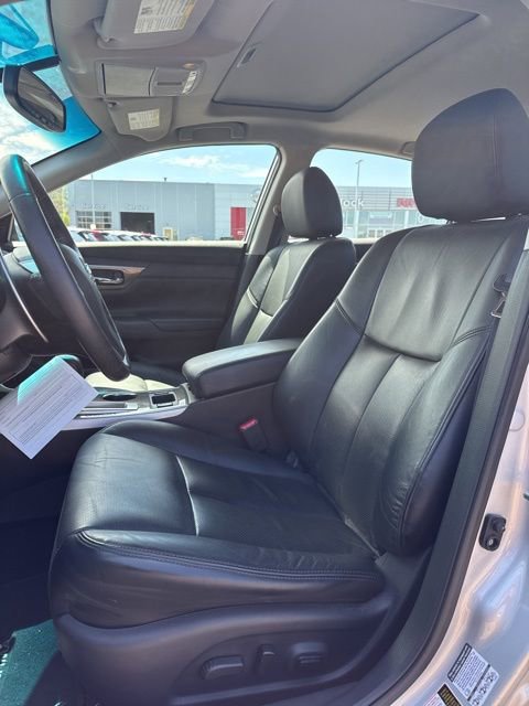Used 2015 Nissan Altima 3.5 SL image 9