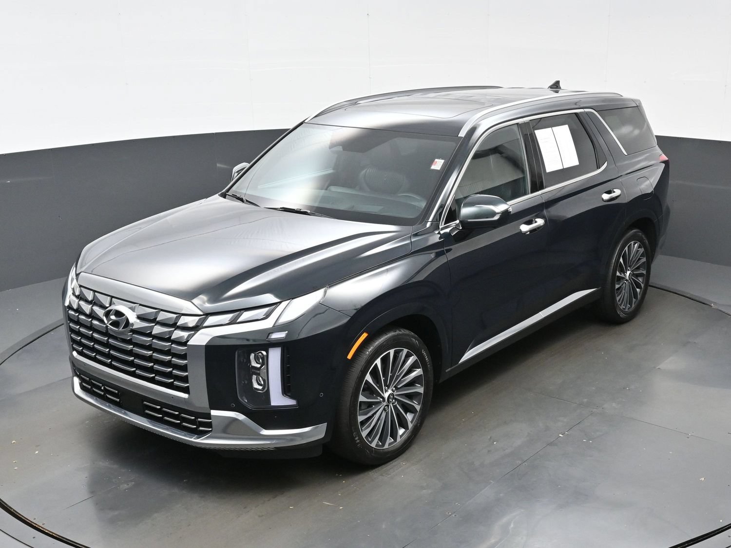 Certified 2023 Hyundai Palisade Calligraphy AWD/4WD image 37