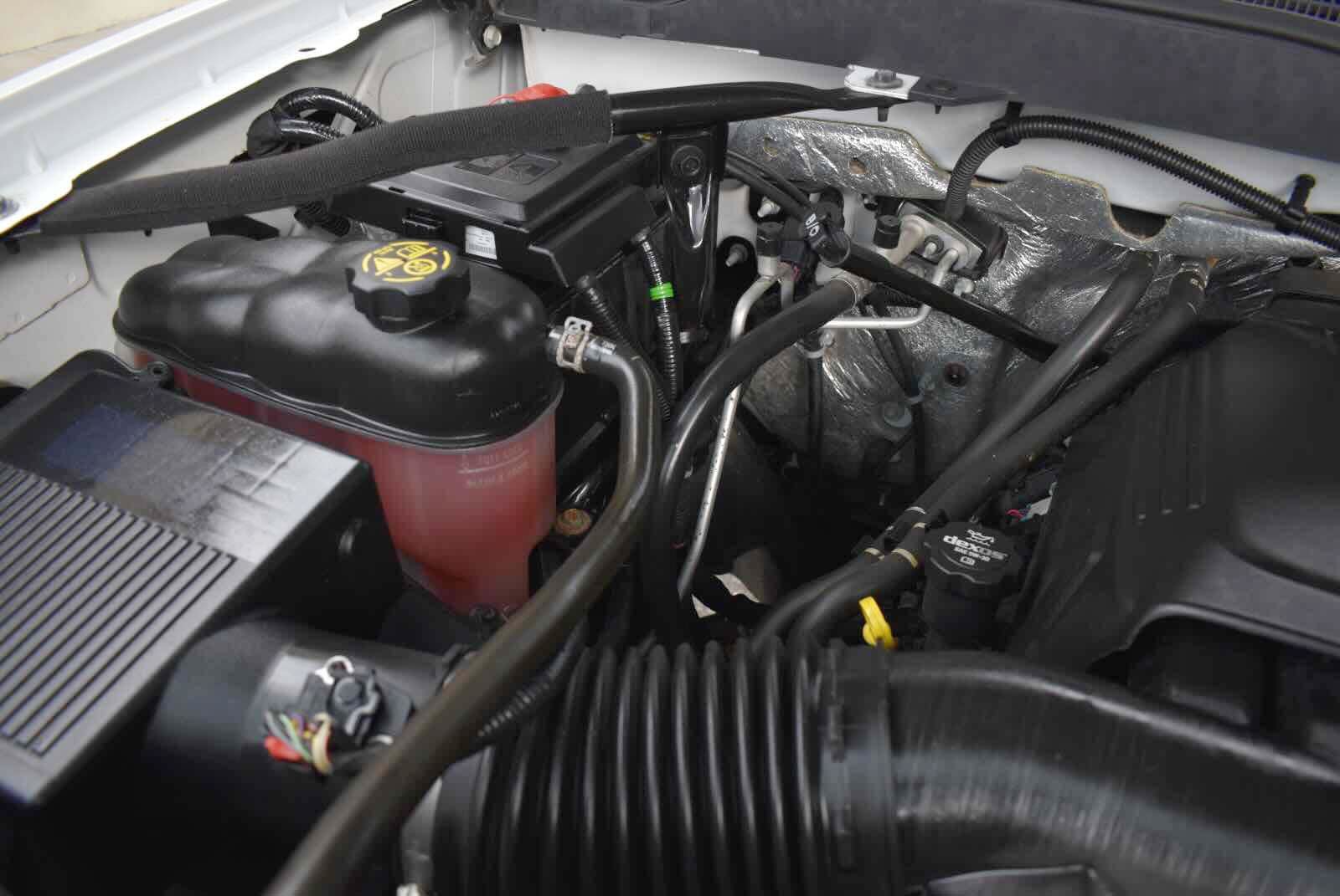 Used 2018 Chevrolet Silverado 3500 W/T RWD image 32