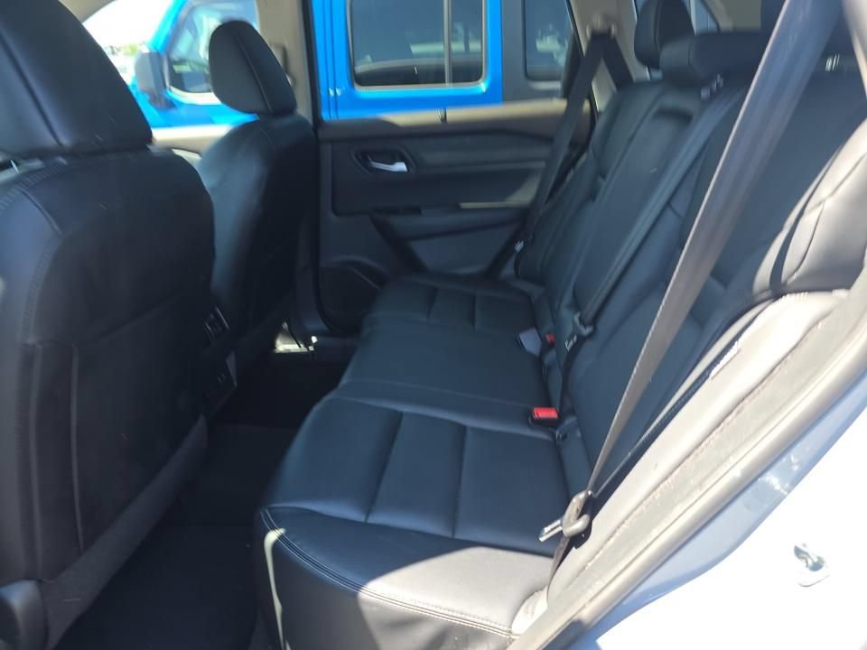 Certified 2023 Nissan Rogue SL w/ SL Premium Package AWD/4WD image 10