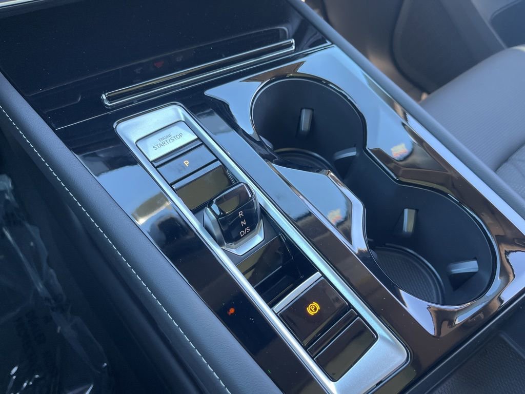 New 2025 Volkswagen Atlas SEL Premium R-Line image 19
