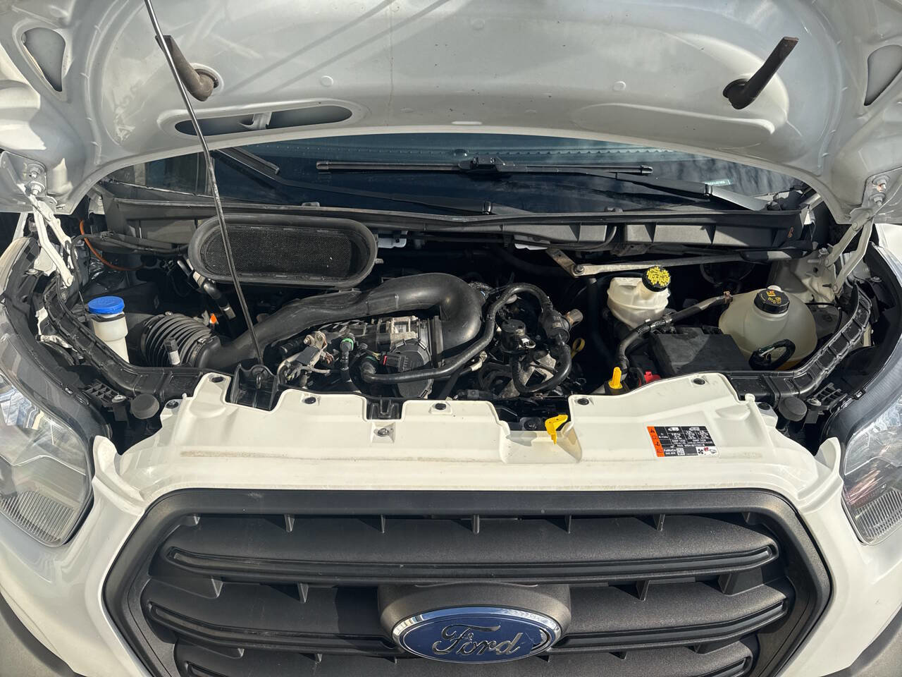 Used 2020 Ford Transit 250 Medium Roof AWD image 16