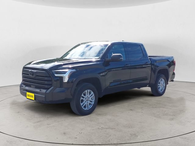 Used 2024 Toyota Tundra SR5 w/ SR5 Convenience Package AWD/4WD image 1