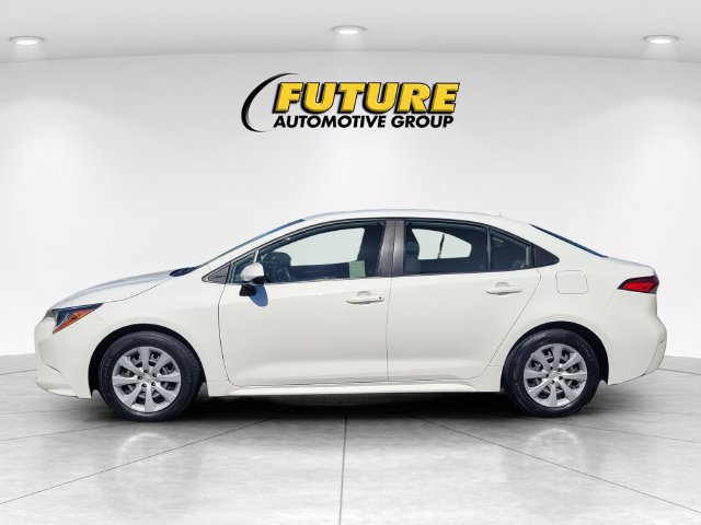 Used 2022 Toyota Corolla LE FWD image 6
