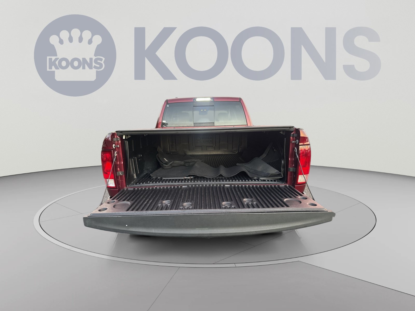 Used 2018 RAM 1500 Outdoorsman AWD/4WD image 26