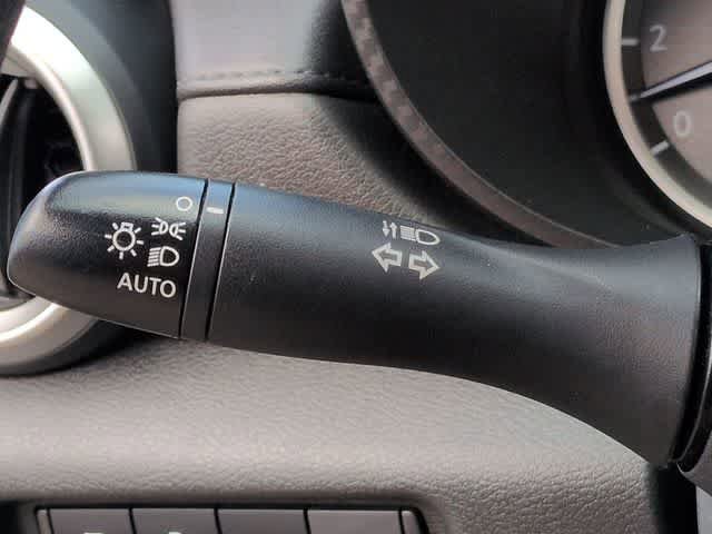 Used 2023 Nissan Versa S w/ S Plus Package FWD image 27