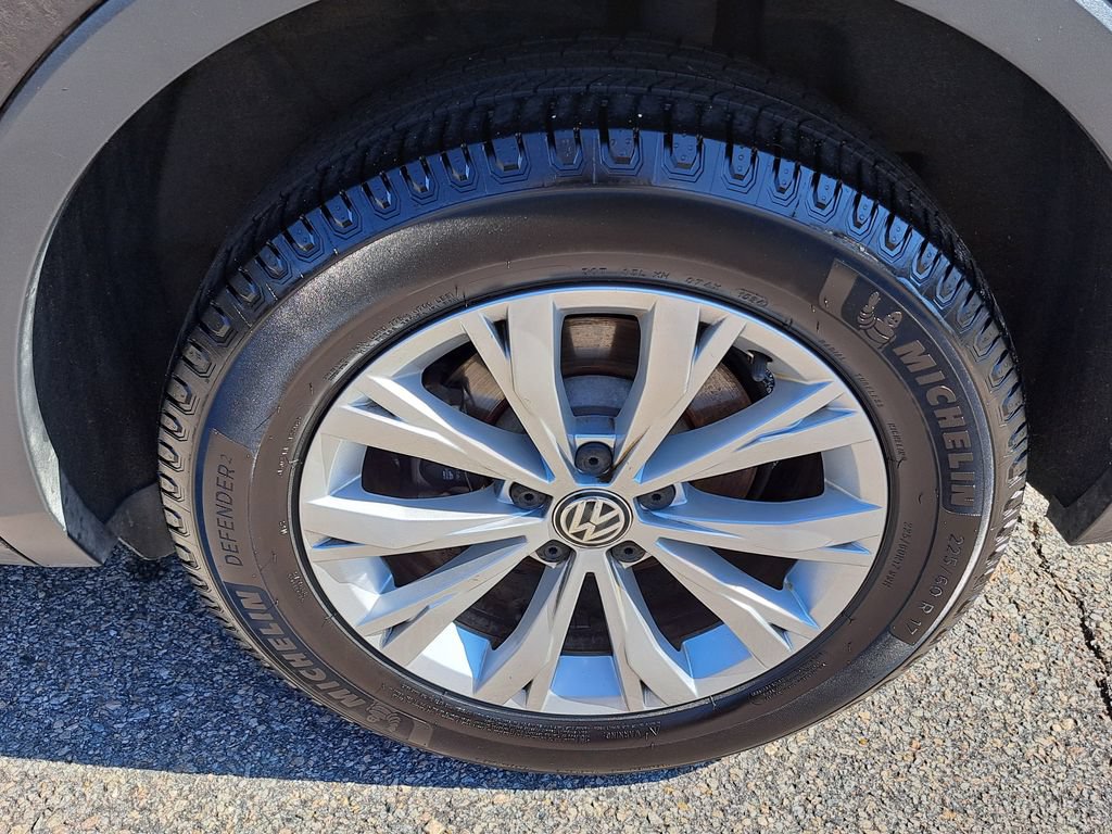 Used 2020 Volkswagen Tiguan S FWD image 31