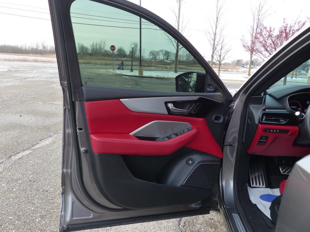 Used 2023 Acura MDX A-Spec image 19