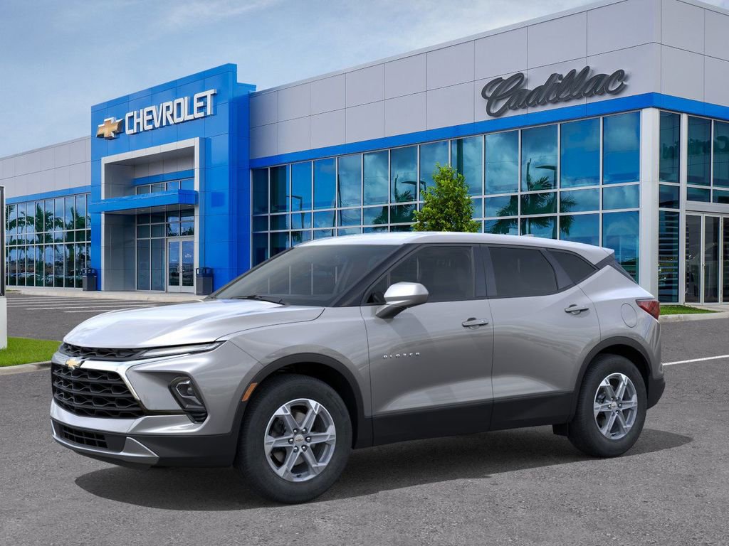 New 2025 Chevrolet Blazer LT FWD image 3