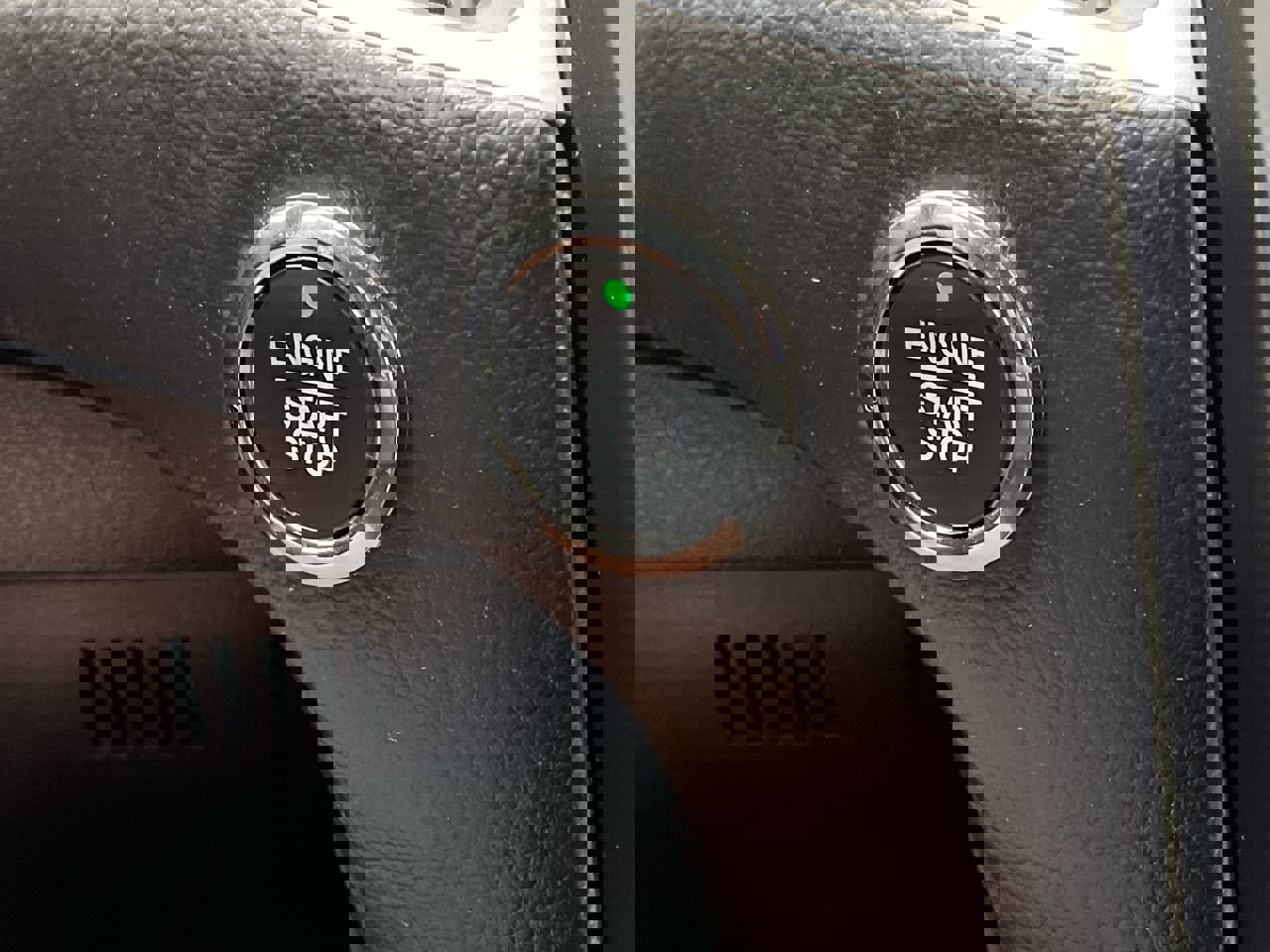 Used 2023 Ford Edge SE image 18