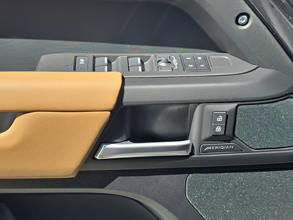 New 2026 Land Rover Defender 110 S AWD/4WD image 28