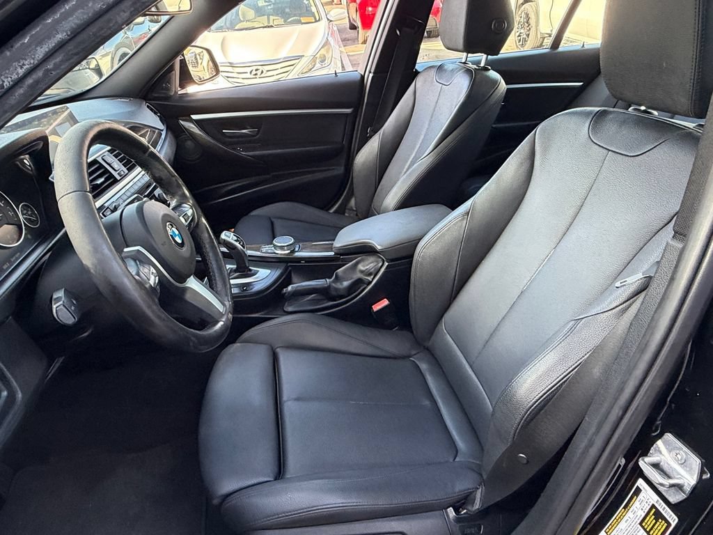 Used 2018 BMW 340i Sedan w/ Premium Package RWD image 9