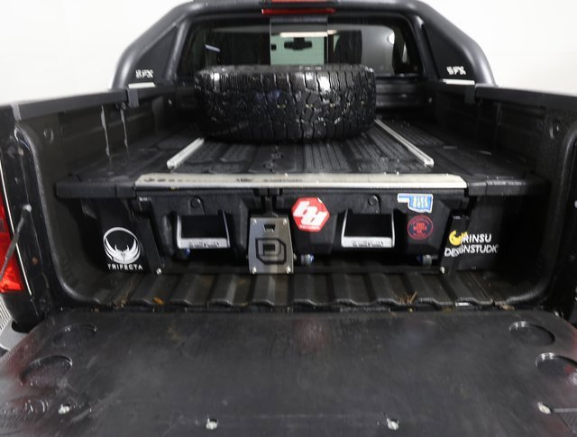 Used 2018 Chevrolet Colorado ZR2 w/ ZR2 Midnight Special Edition image 8