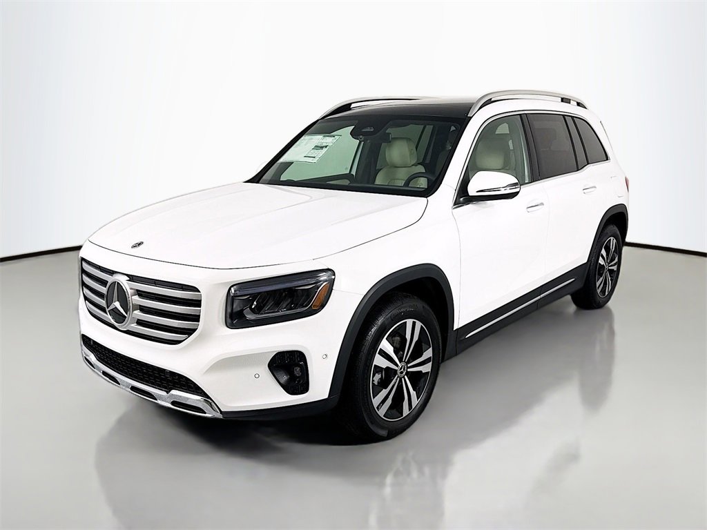Used 2025 Mercedes-Benz GLB 250 4MATIC image 1