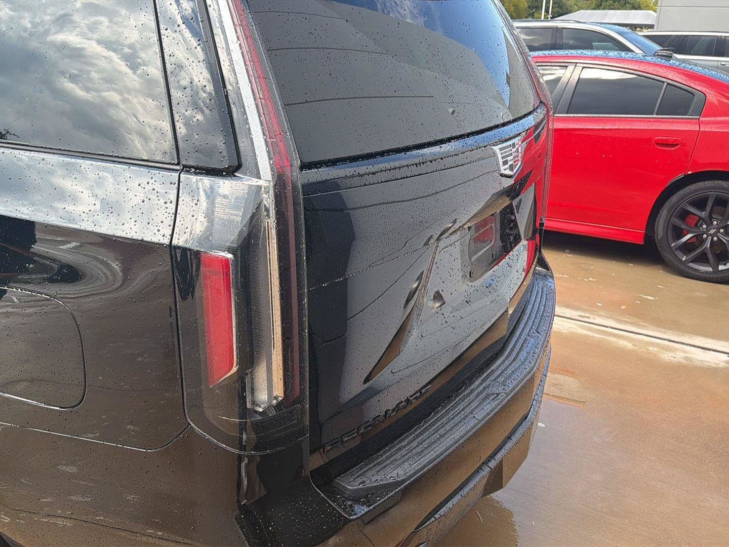 Used 2021 Cadillac Escalade Sport w/ Driver Assist Tech Package AWD/4WD image 9