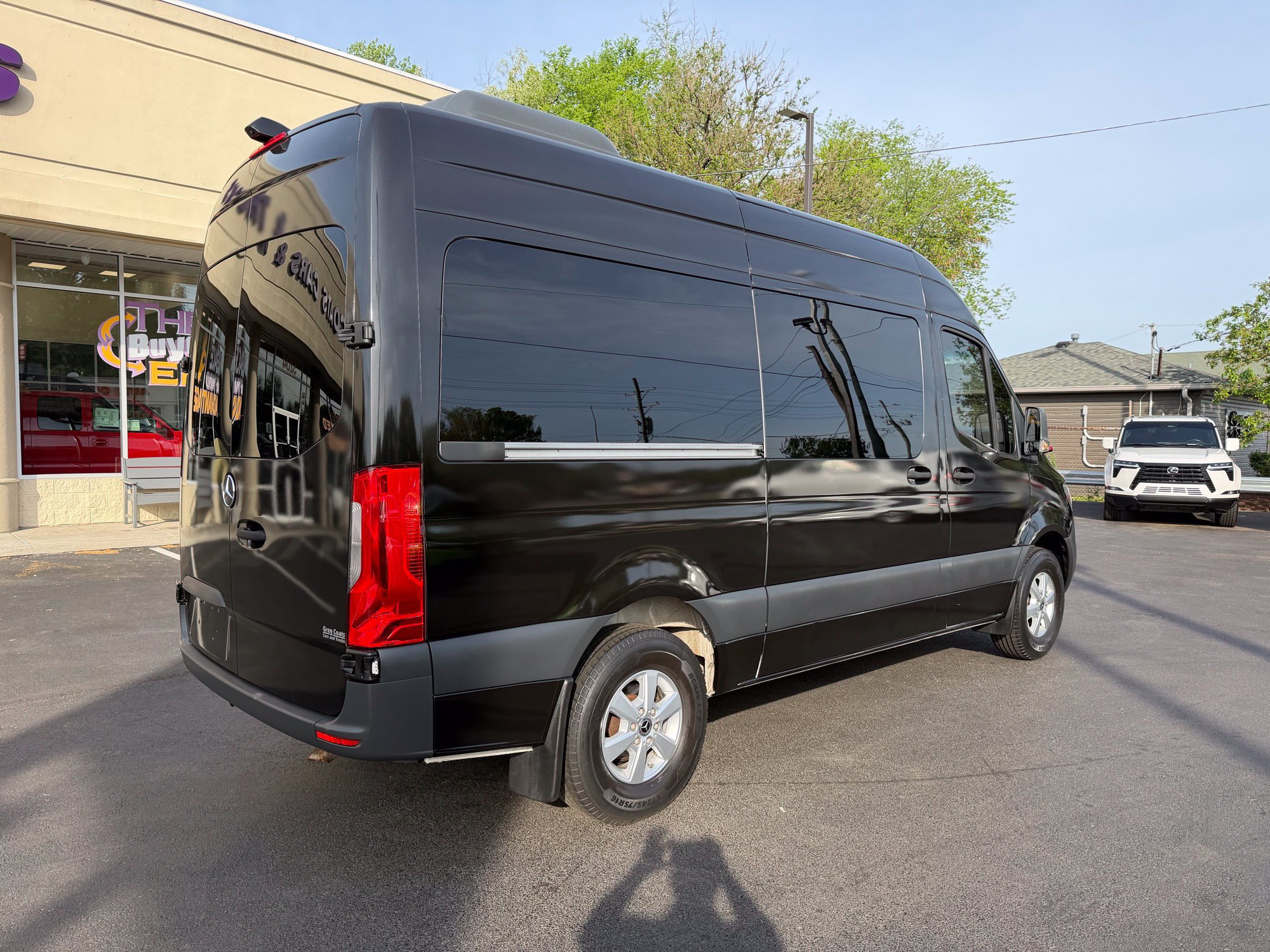 Used 2019 Mercedes-Benz Sprinter 2500 image 5