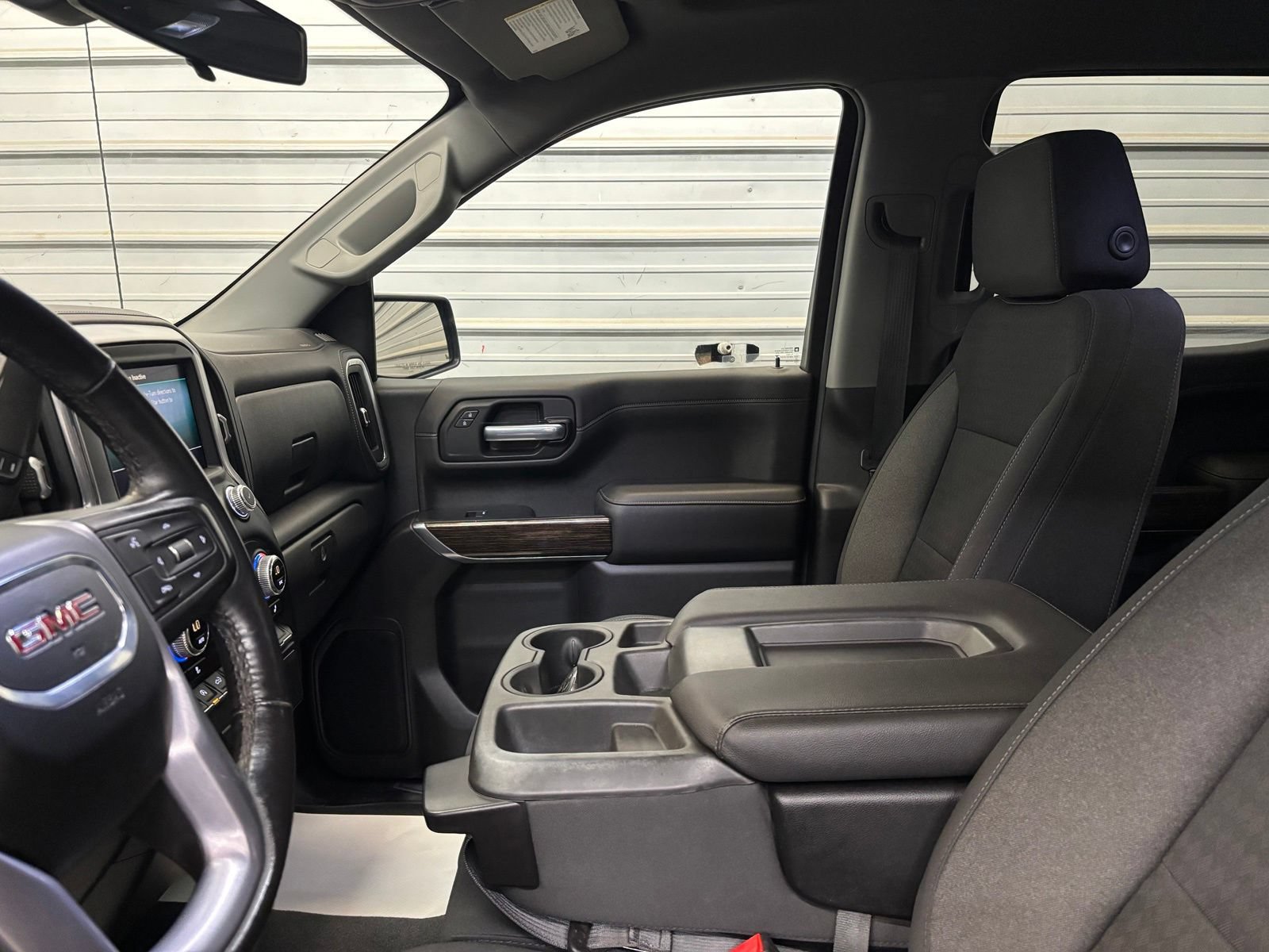 Used 2021 GMC Sierra 1500 Elevation w/ X31 Off-Road Package AWD/4WD image 19