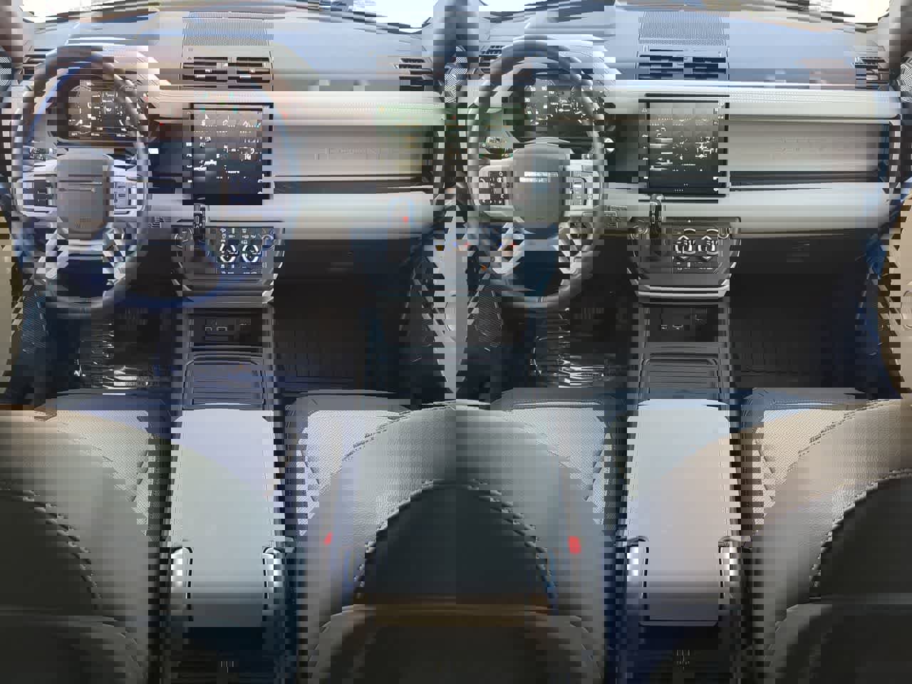 New 2024 Land Rover Defender 130 X-Dynamic SE image 14