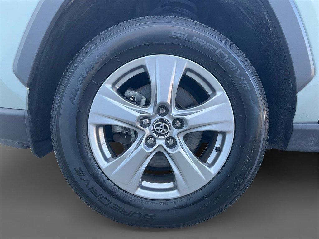 Used 2023 Toyota RAV4 XLE image 15