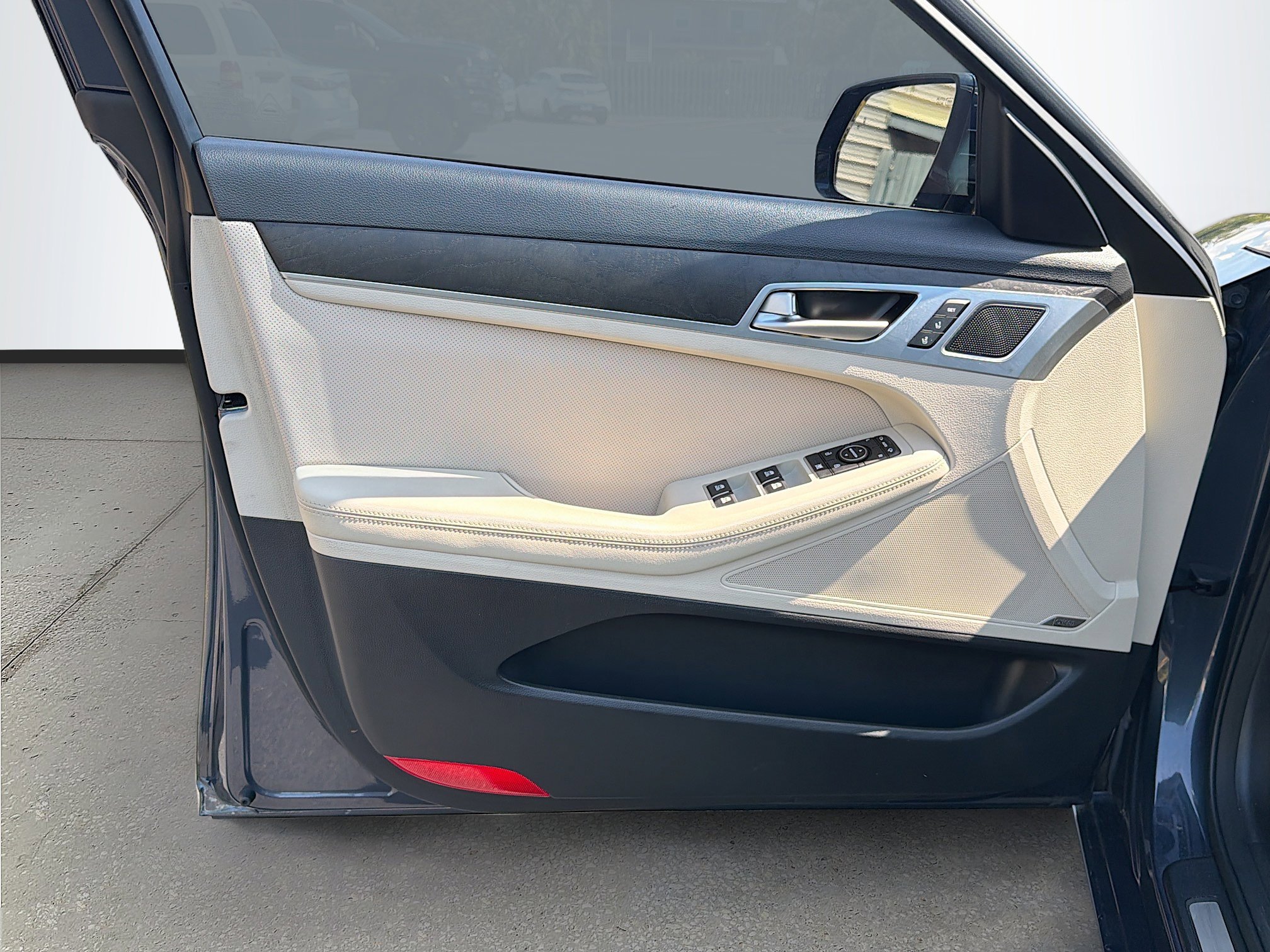 Used 2017 Genesis G80 5.0 Ultimate image 44