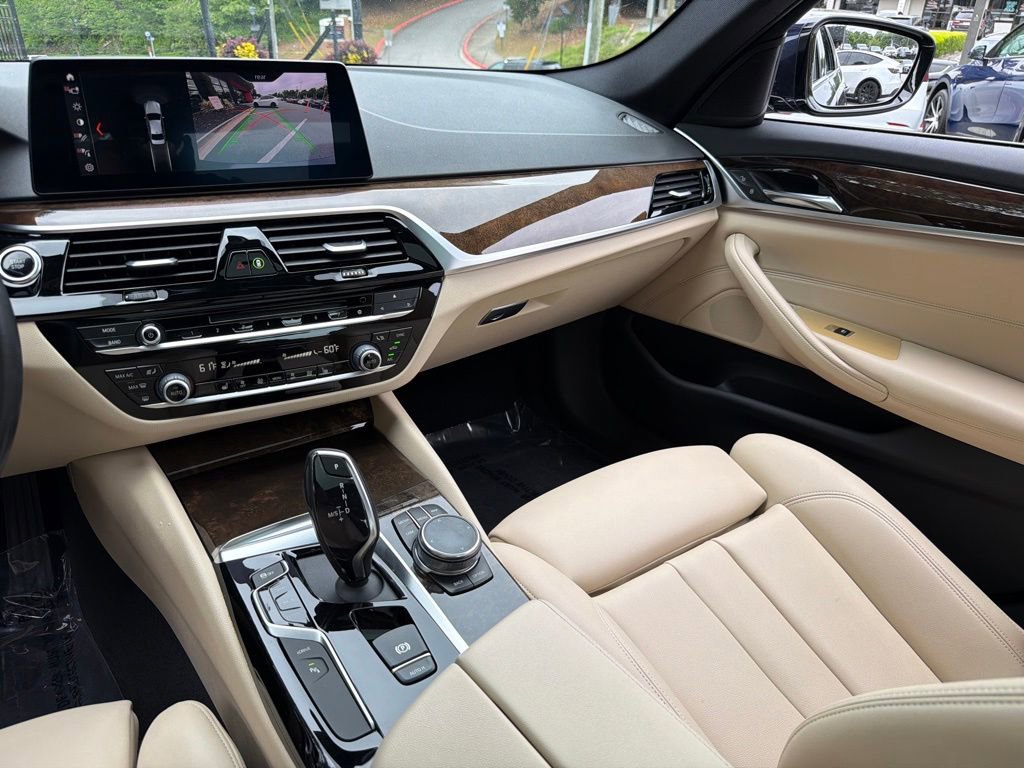 Used 2019 BMW 530e w/ Convenience Package RWD image 44