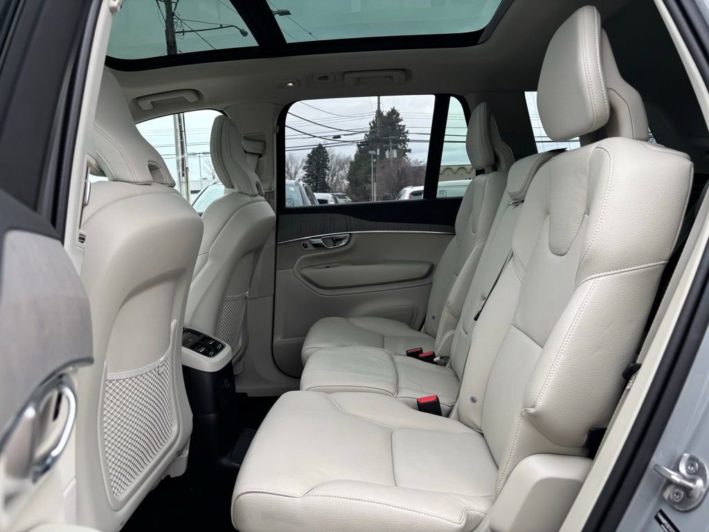 Used 2025 Volvo XC90 T8 Plus w/ Protection Package Premier image 20