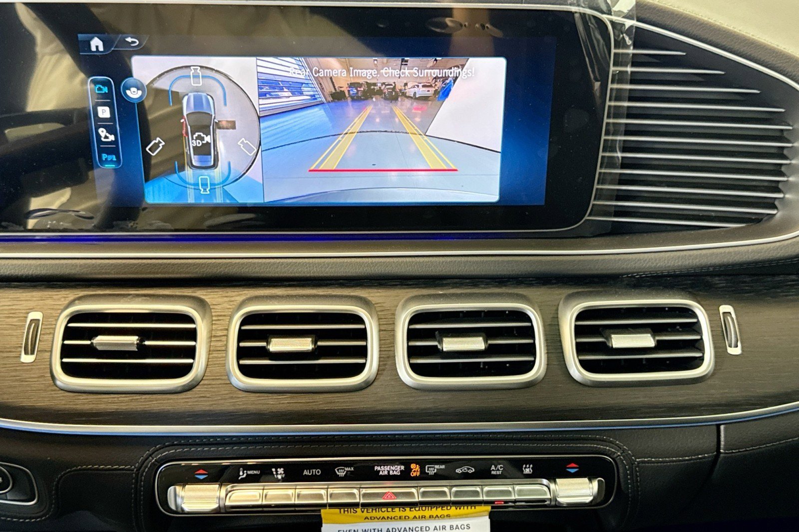 New 2026 Mercedes-Benz GLE 450e 4MATIC image 13