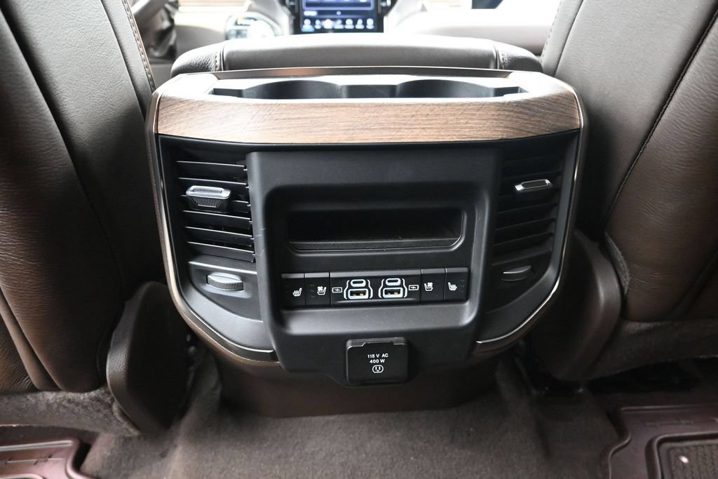 Used 2025 RAM 1500 Limited AWD/4WD image 18