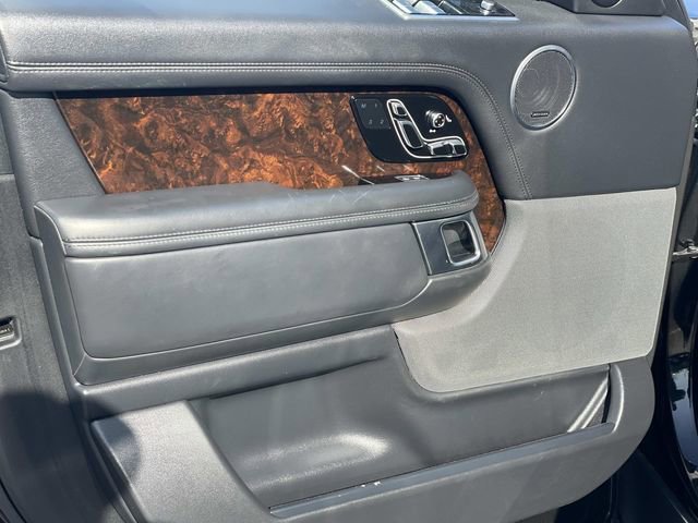 Used 2022 Land Rover Range Rover Westminster Edition image 18