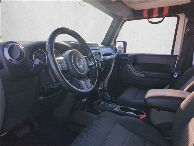 Used 2012 Jeep Wrangler Unlimited Sport image 9