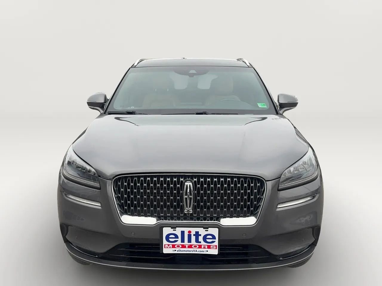 Used 2021 Lincoln Corsair Reserve AWD/4WD image 2