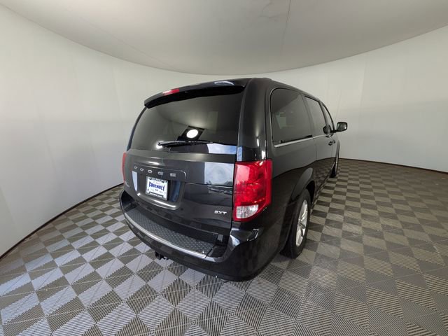 Used 2020 Dodge Grand Caravan SXT image 3