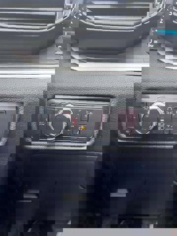 Used 2020 Ford Explorer XLT w/ Comfort Package image 9